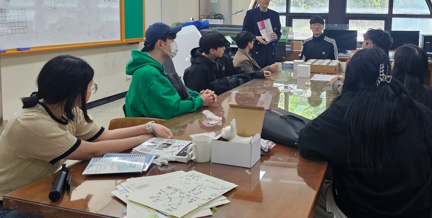[시각디자인] 코칭그룹 디자인 프로세스 & 작품스터디 활동 6번째 첨부파일 이미지
